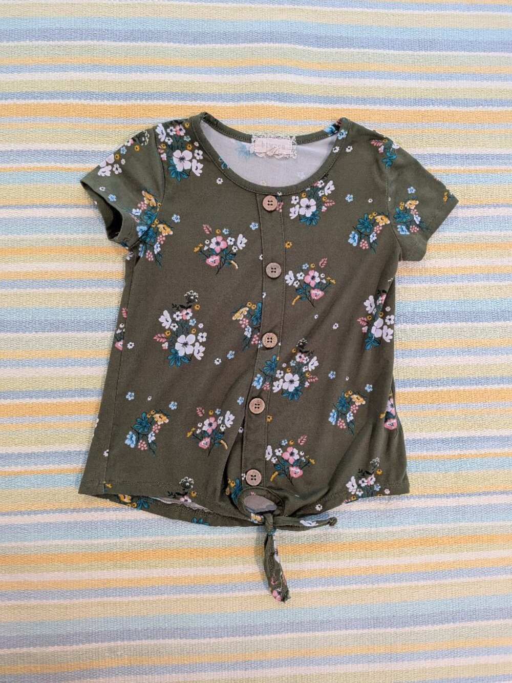 btween Size 7 Girls Olive Green Wildflower Ditsy Floral Faux Wood Button Tie Hem